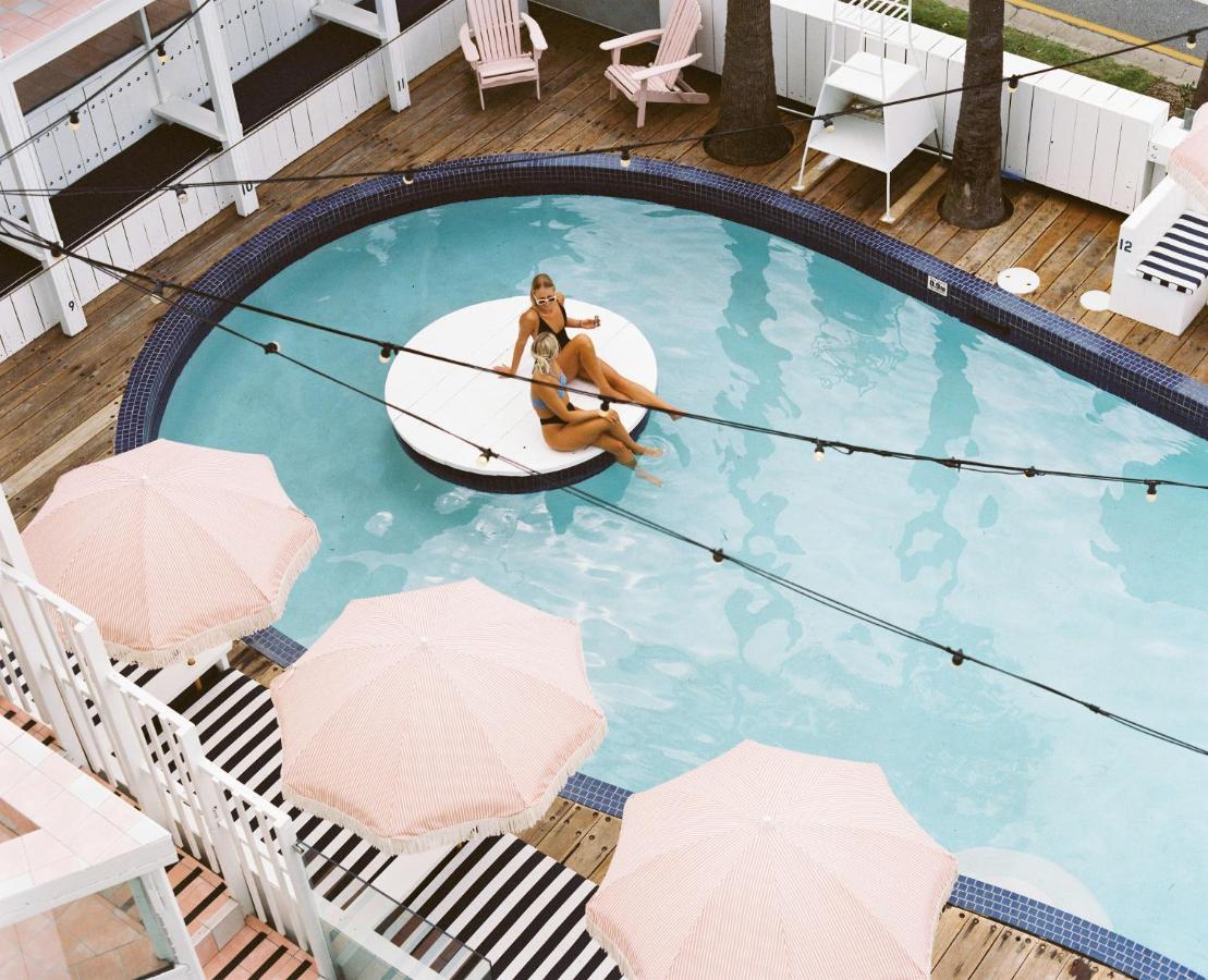 Komune Resort And Beach Club Greenmount Beach Coolangatta Exterior foto