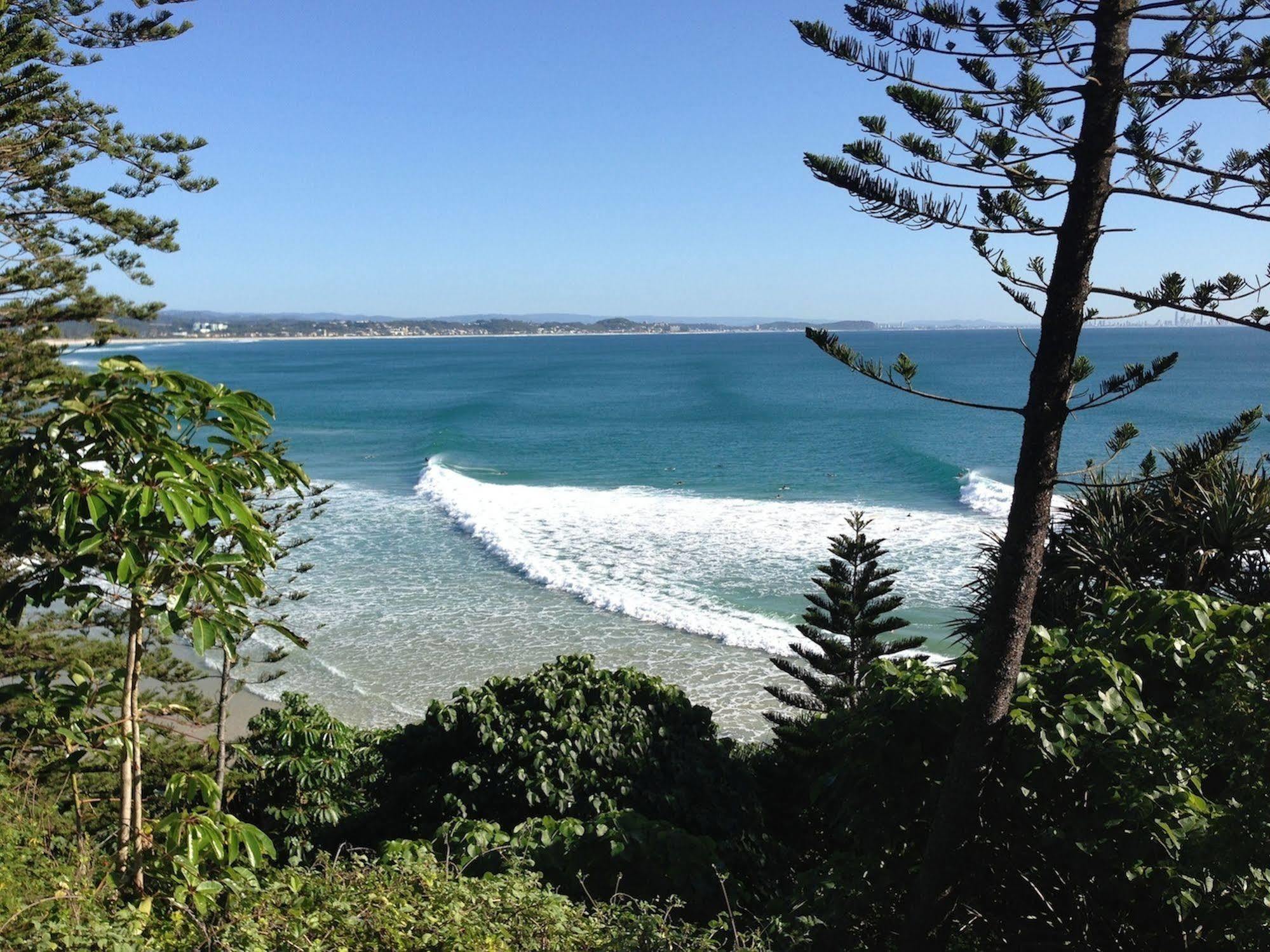 Komune Resort And Beach Club Greenmount Beach Coolangatta Exterior foto