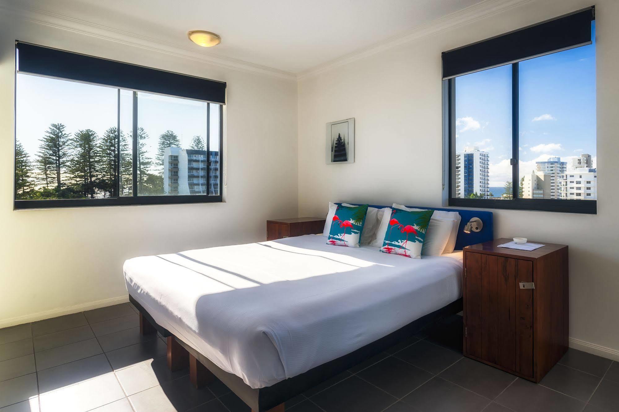 Komune Resort And Beach Club Greenmount Beach Coolangatta Exterior foto