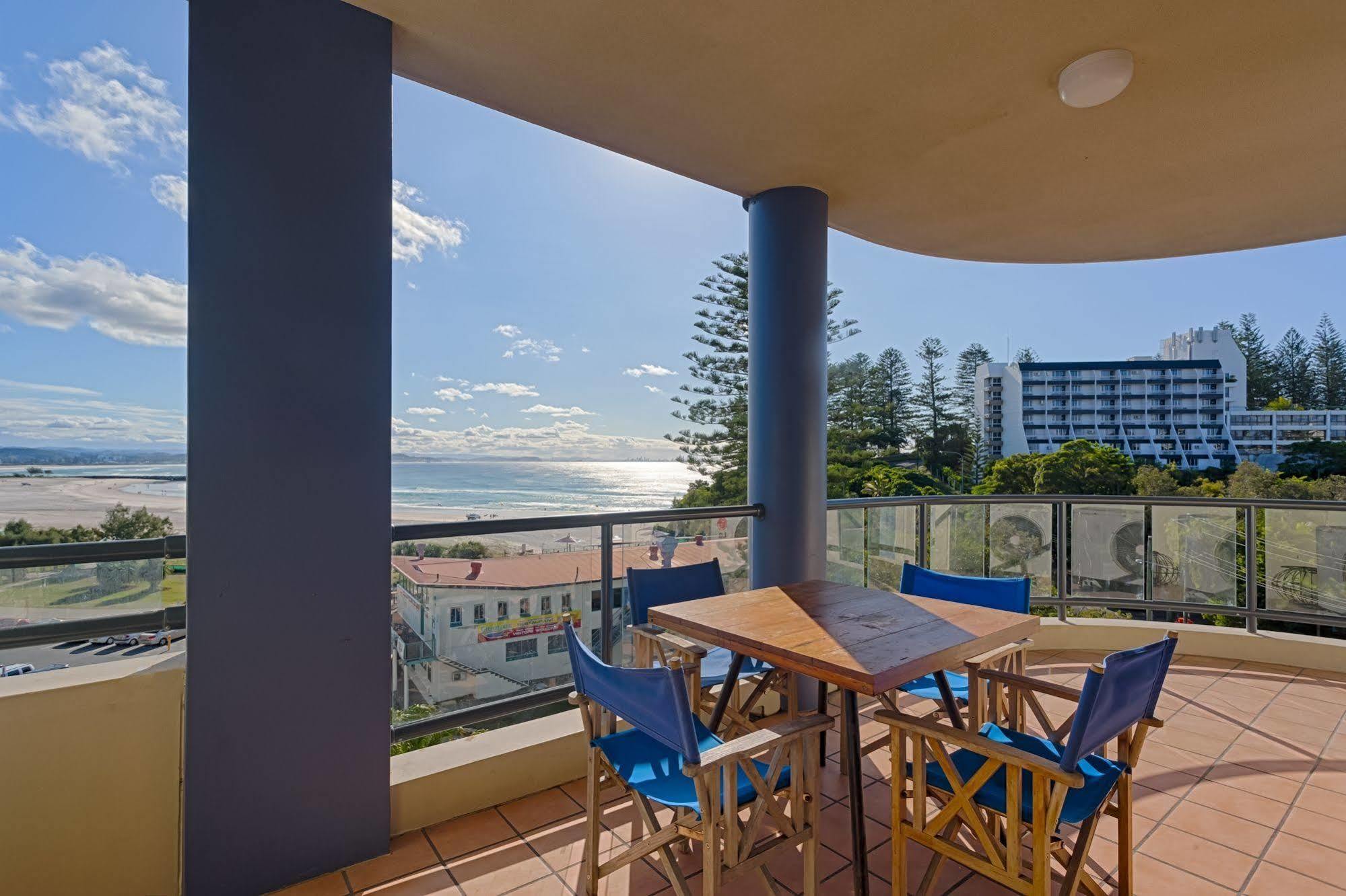 Komune Resort And Beach Club Greenmount Beach Coolangatta Exterior foto