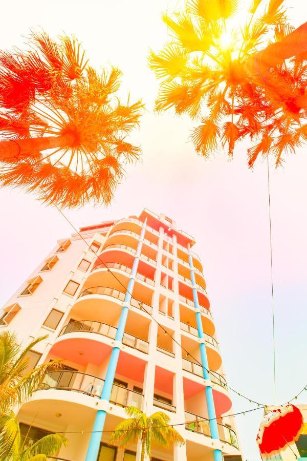 Komune Resort And Beach Club Greenmount Beach Coolangatta Exterior foto