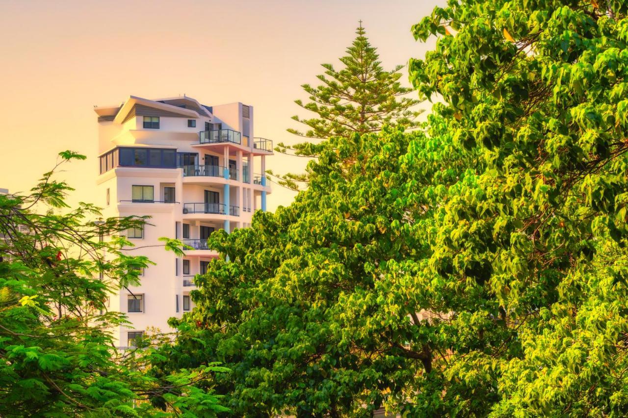 Komune Resort And Beach Club Greenmount Beach Coolangatta Exterior foto